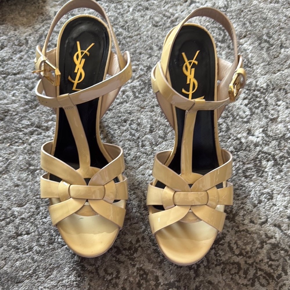 Yves Saint Laurent Women's Cream Sandals